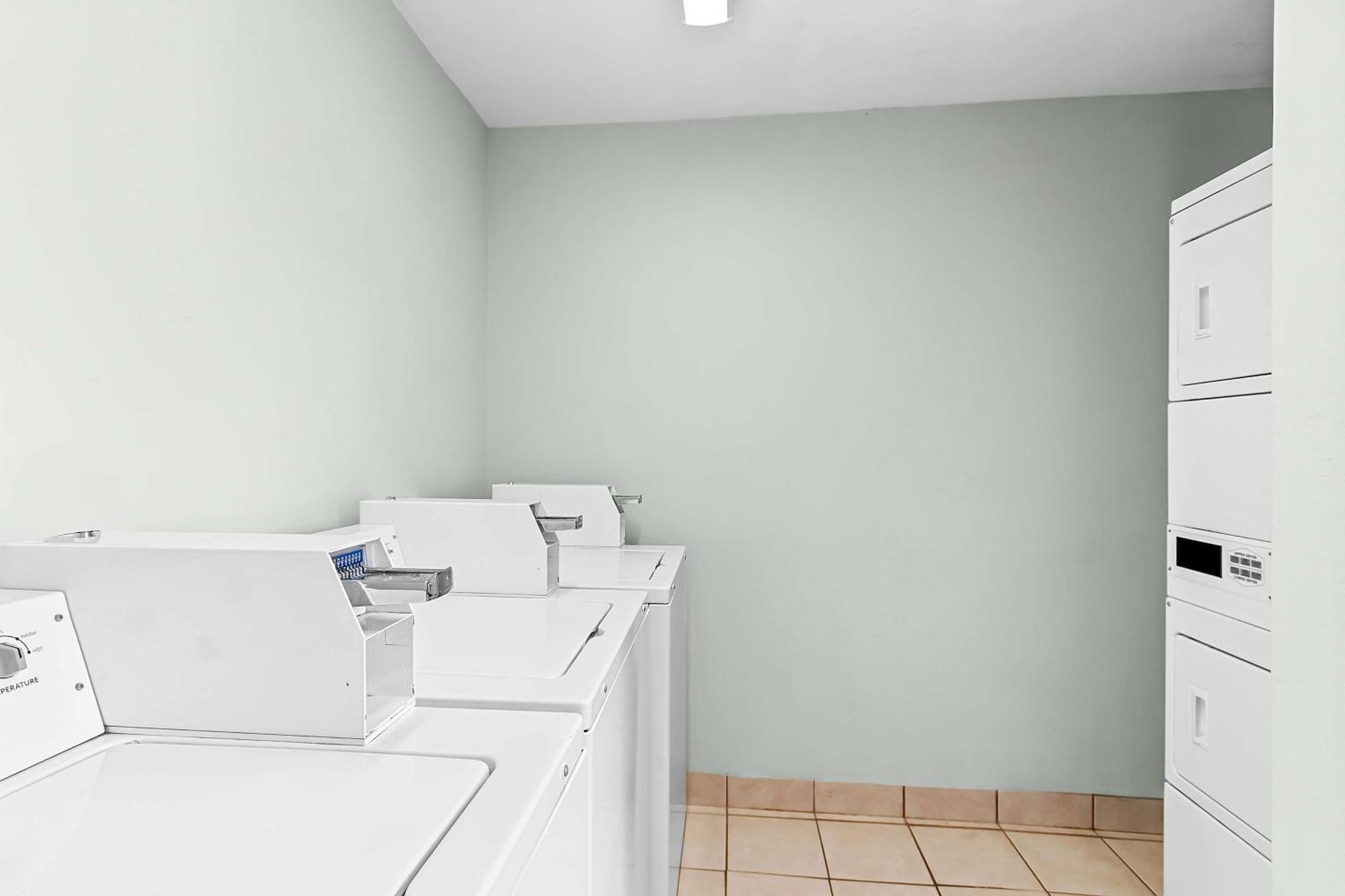 Surestay Studio By Best Western Пенсакола Экстерьер фото