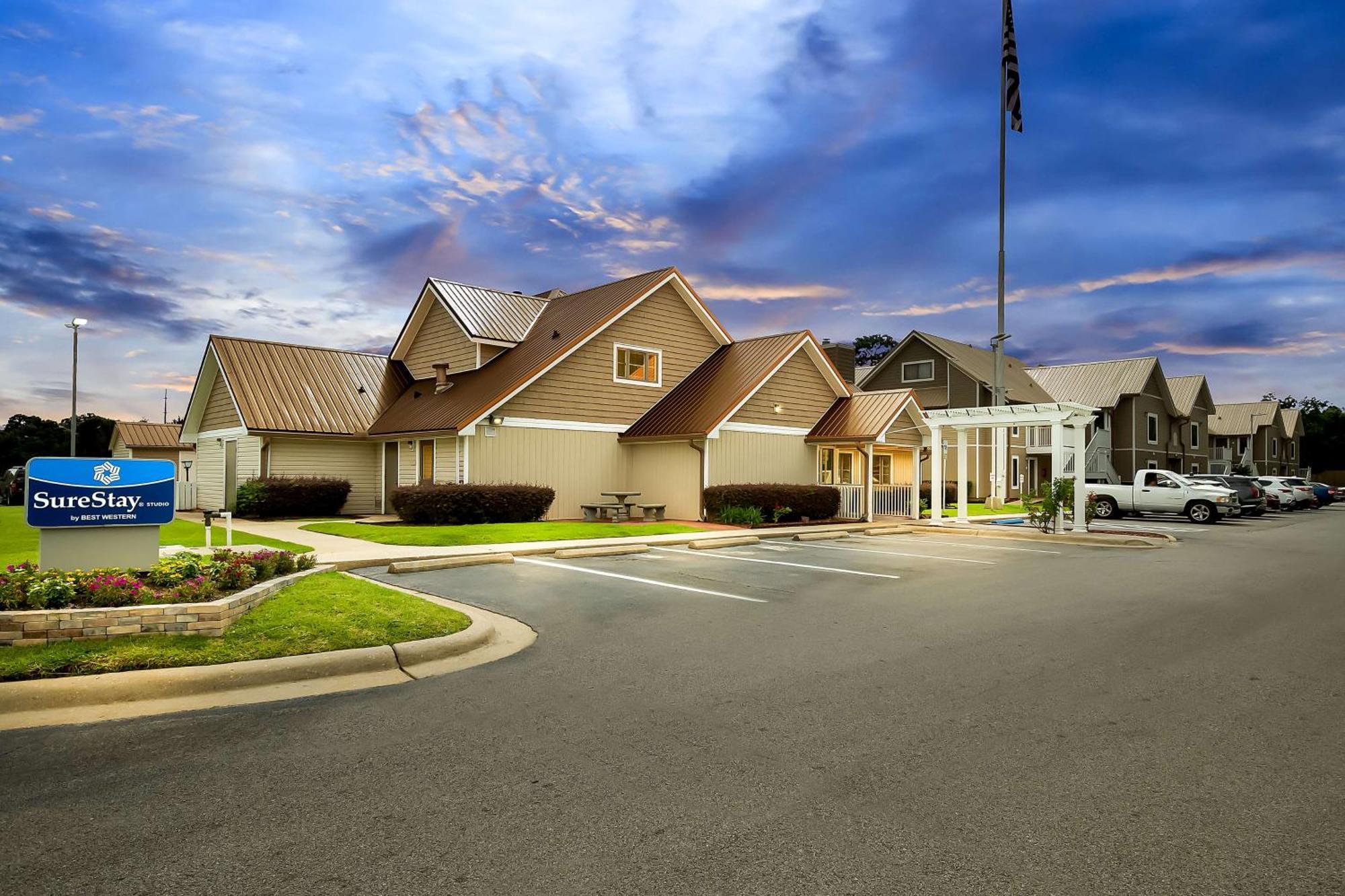 Surestay Studio By Best Western Пенсакола Экстерьер фото